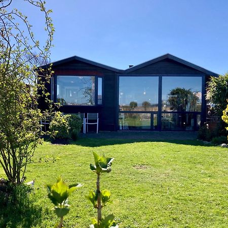 House Marijke With Winter Garden And Direct Access To The Lauwersmeer Anjum Esterno foto