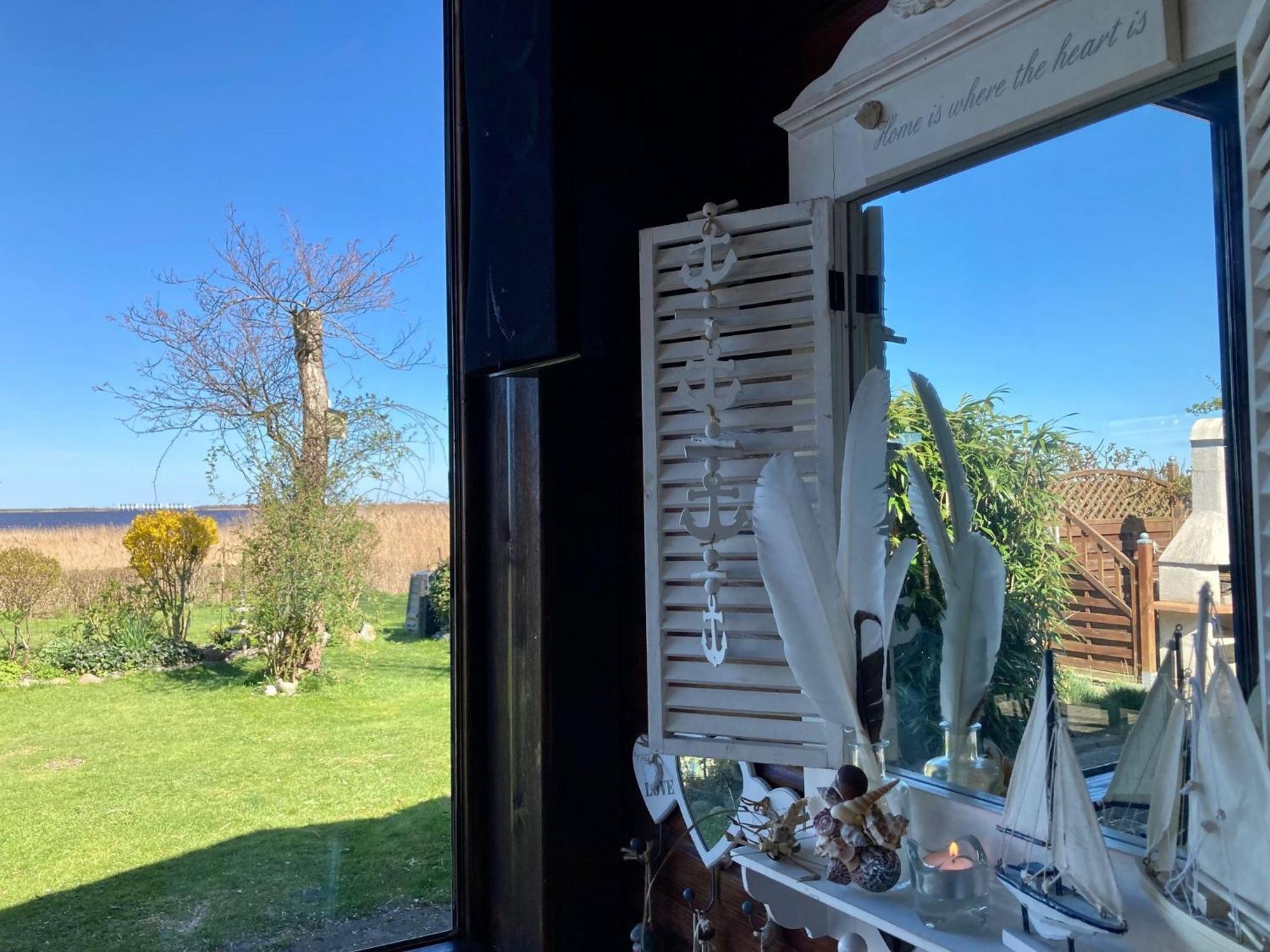 House Marijke With Winter Garden And Direct Access To The Lauwersmeer Anjum Esterno foto