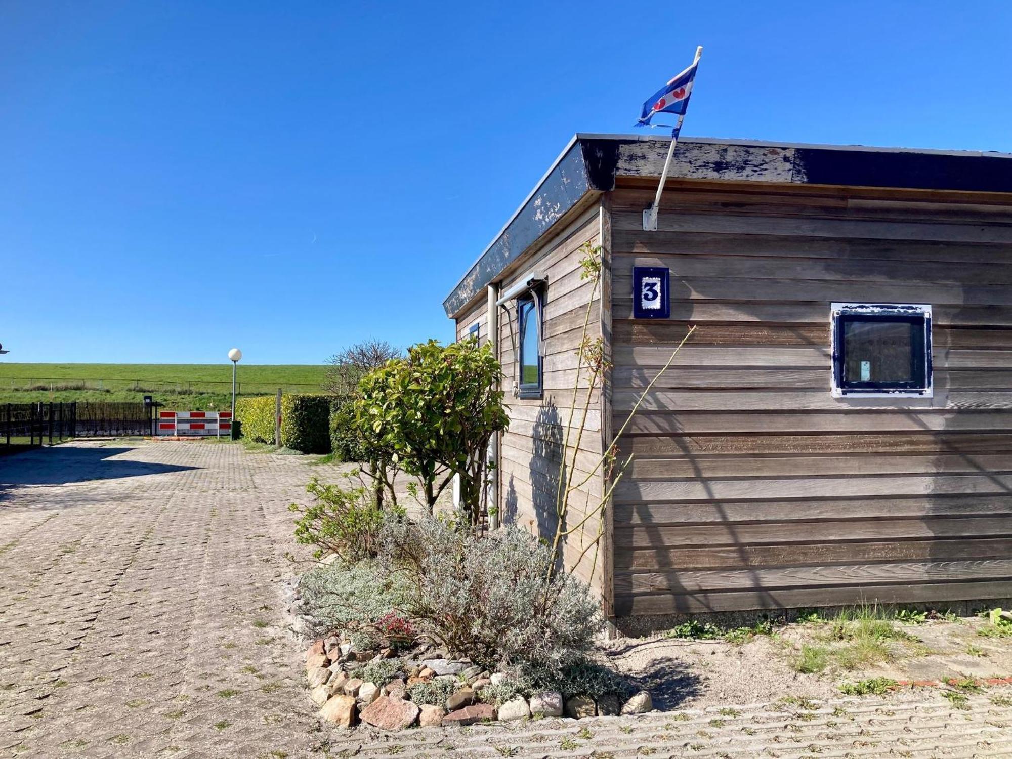 House Marijke With Winter Garden And Direct Access To The Lauwersmeer Anjum Esterno foto